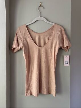 NWT Signature Undershirt, Almond, M
